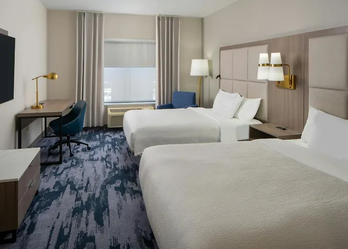 Hotel Fairfield & By Marriott South 3*