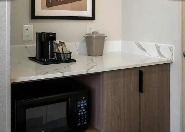 Fairfield & By Marriott South 3*