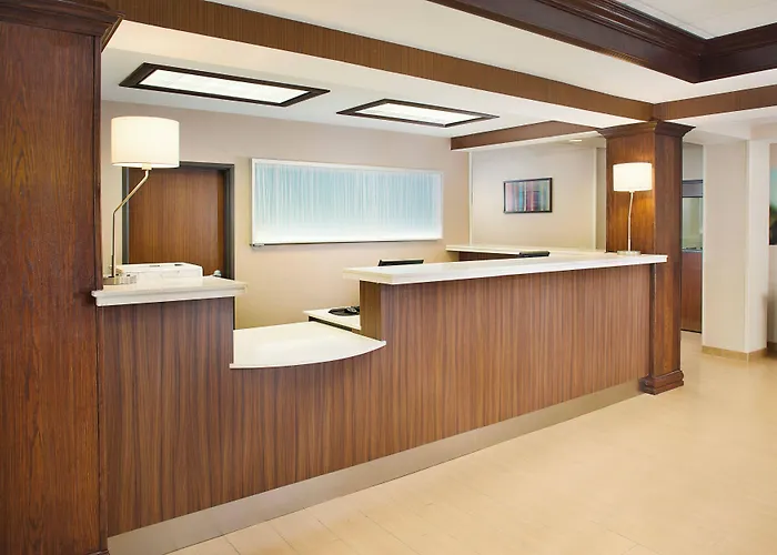 Fairfield & By Marriott South 3*