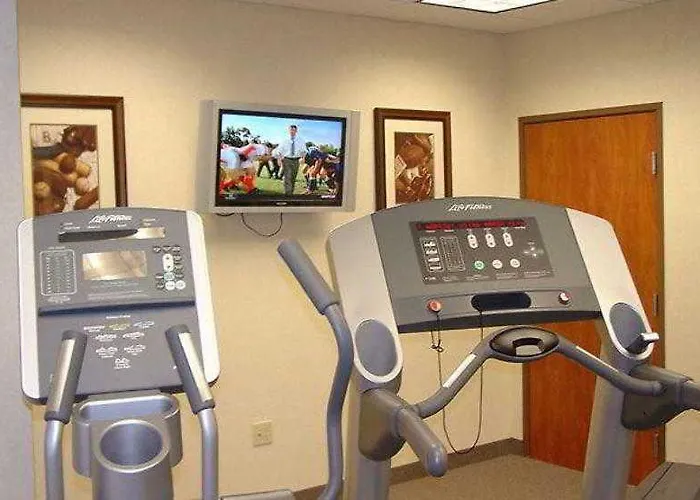 Hotel Fairfield & By Marriott South