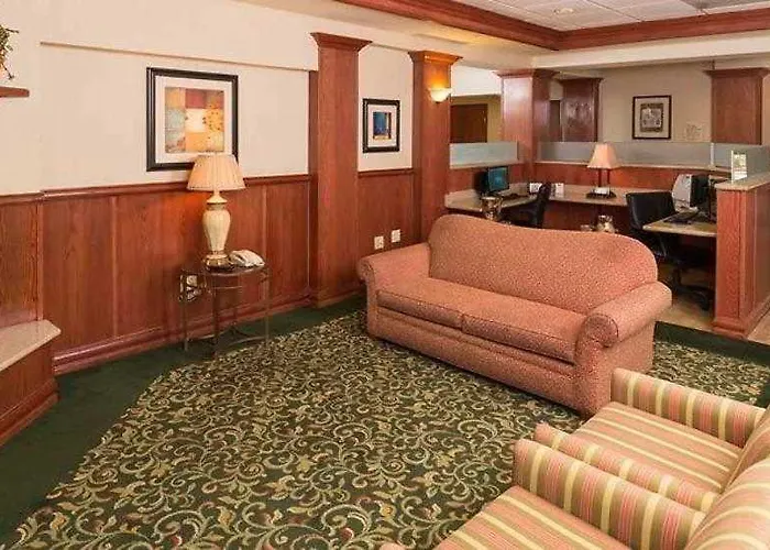 Fairfield & By Marriott South 3*