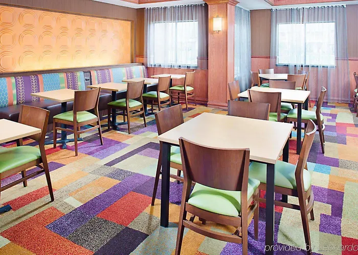 Hotel Fairfield & By Marriott South Lafayette