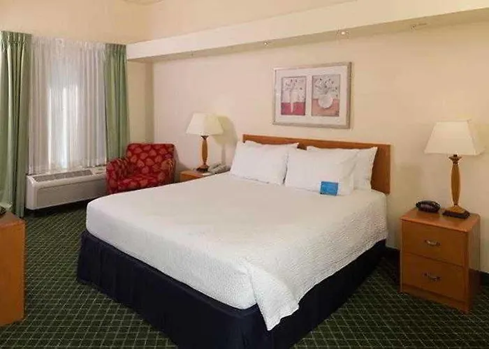 Hotel Fairfield & By Marriott South Lafayette